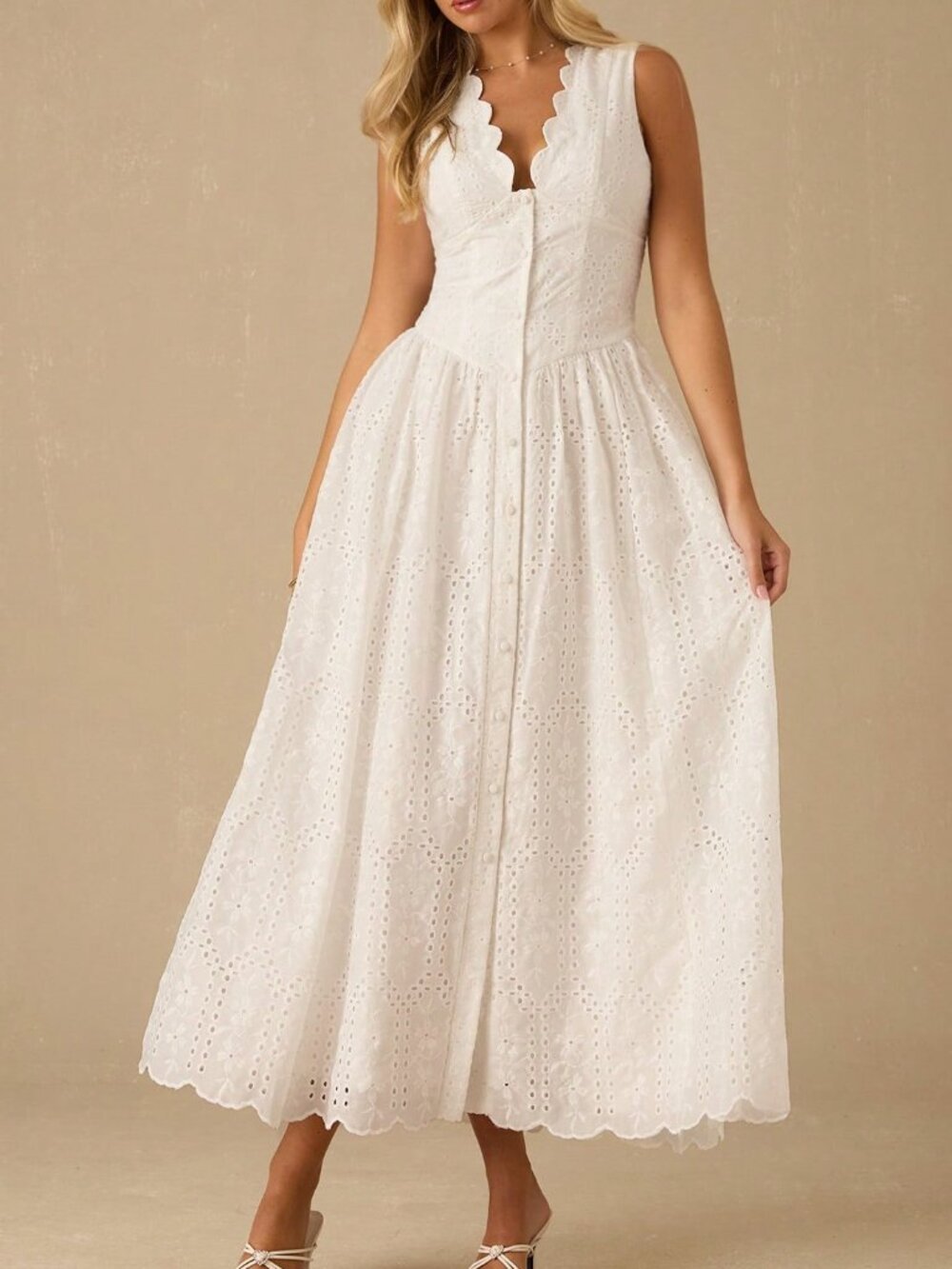 White Elegant Women's Embroidery Maxi Dress - Picture 6 of 8